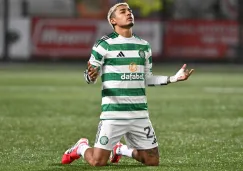 Julián Araujo titular en victoria del Celtic sobre Falkirk