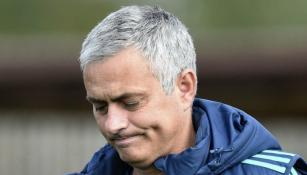 Mourinho en un entrenamiento del Chelsea