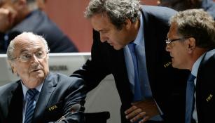 Blatter, Platini y Valcke, durante una reunión de la FIFA