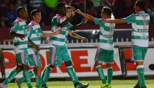 Santos festeja gol contra Veracruz