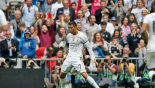 Cristiano Ronaldo festeja su gol 324