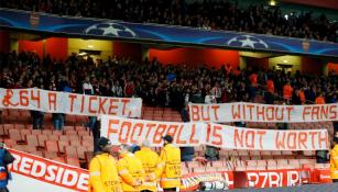 Pancarta exhibida en el duelo contra Arsenal