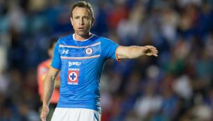 Gerardo Torrado en un encuentro con Cruz Azul