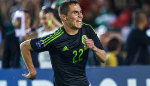 Paul Aguilar festeja su gol con el Tricolor