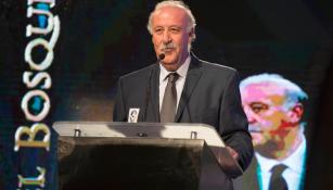 Vicente del Bosque habla durante un evento en México