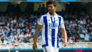 Carlos Vela durante un partido con la Real Sociedad