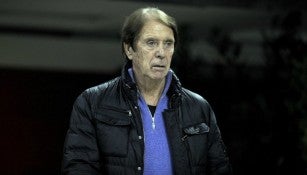 Cesare Maldini antes de un partido