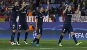 Jugadores del Atlético celebran victoria contra Barcelona
