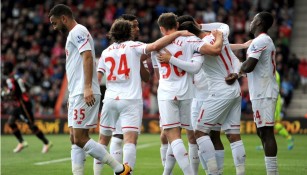 Jugadores del Liverpool celebran uno de los goles frente a los Cherries