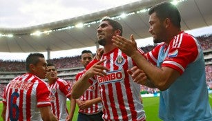 Jair Pereira  celebra el tanto con el que Chivas ganó el Clásico Tapatío