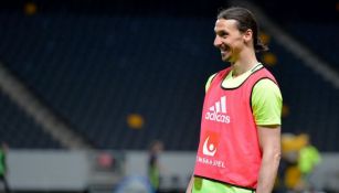 Zlatan durante un entrenamiento con la selección sueca