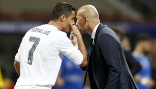 Cristiano y Zidane hablan en la Final de Champions 