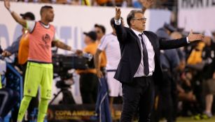 Martino dando indicaciones en la Final de Copa América