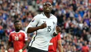 Paul Pogba durante un partido con la selección de Francia en la Eurocopa 2016