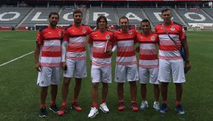 Matías Almeyda luce el nuevo uniforme de Chivas