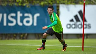 Lozano en práctica con Selección Mexicana