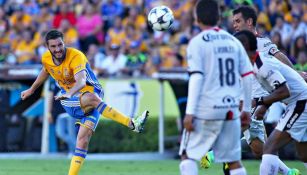  André-Pierre Gignac, durante el partido entre Tigres y Atlas en el A2016