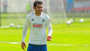 Israel Castro durante un entrenamiento de Chivas