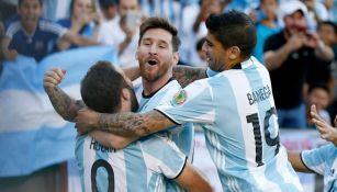 Gonzalo Higuaín en festejo de gol con Lionel Messi en la Copa América Centenario