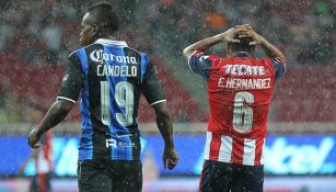 Edwin Hernández se lamenta tras una falla en duelo con Querétaro
