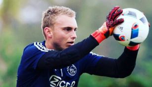 Jasper Cillessen entrenando con el Ajax