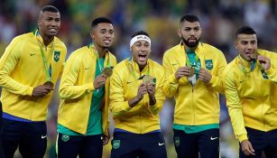 Neymar y compañía presumen su medalla de oro