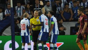 Bjorn Kuipers, durante el partido de Porto contra Roma de Champions League