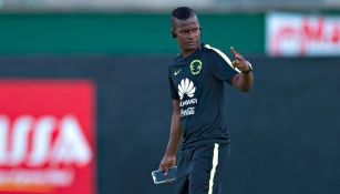 Darwin Quintero en entrenamiento del América