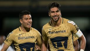 Eduardo Herrera festaja gol contra Honduras Progreso