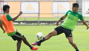 Alan Pulido en un entrenamiento en su regreso a la Selección Mexicana