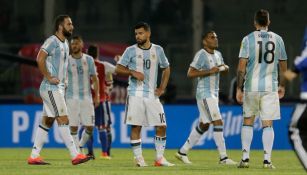 Jugadores de Argentina después de caer con Paraguay