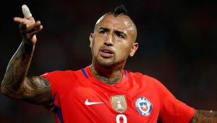 Artiro Vidal celebra en juego contra Perú