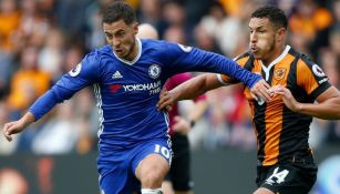 Hazard durante un encuentro con los Blues