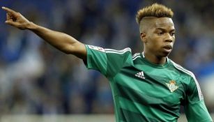 Charly Musonda en un partido con el Real Betis