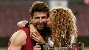 Shakira da un beso a Piqué tras ganar un título con el Barcelona