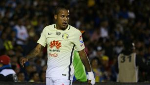 Michael Arroyo en un partido del América