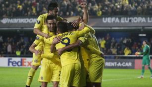 El Submarino Amarillo festeja una anotación contra el Steaua