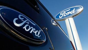 Logotipo de la empresa automotriz Ford 