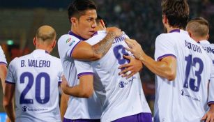 Salcedo celebra con sus compañeros un gol de la Fiore