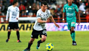 Hirving Lozano, durante el partido contra Jaguares del C2017