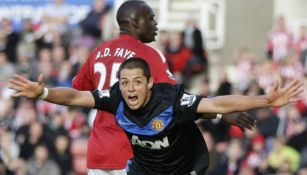 Javier Hernández celebra su gol contra el Stoke City en 2010