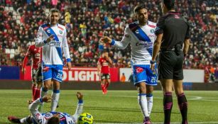 Álvaro Navarro y Pedro Canelo reclaman al arbitro en la J2