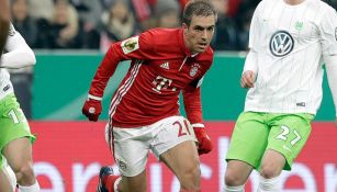 Philipp Lahm en el juego de la Copa de Alemania contra Wolfsburgo