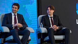 Fernando Morientes y Raúl González en una conferencia ofrecida en la CDMX