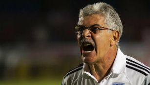 Ricardo Ferretti, enojado tras la bronca en Veracruz