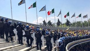 Elementos de seguridad resguardan afición del América