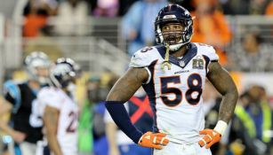 Von Miller durante el partido del Super Bowl 50