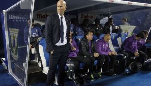 Zinedine Zidane observa un partido del Real Madrid