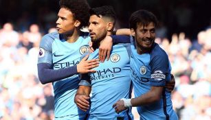 Sané, Kun y Silva celebran la victoria del Man City en Premier