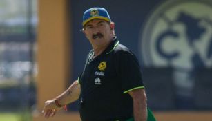 Ricardo La Volpe, durante un entrenamiento del América en Coapa